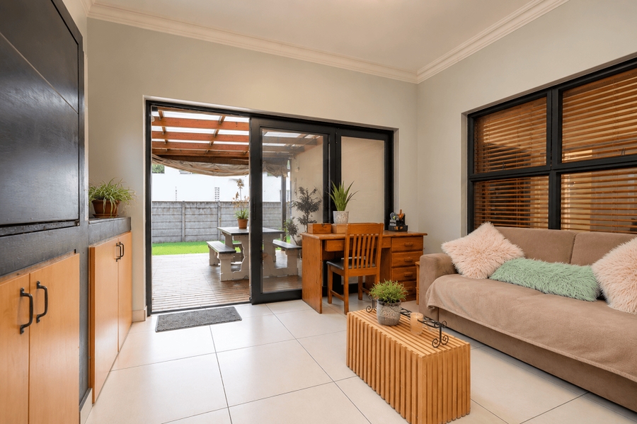 3 Bedroom Property for Sale in Sonkring Western Cape